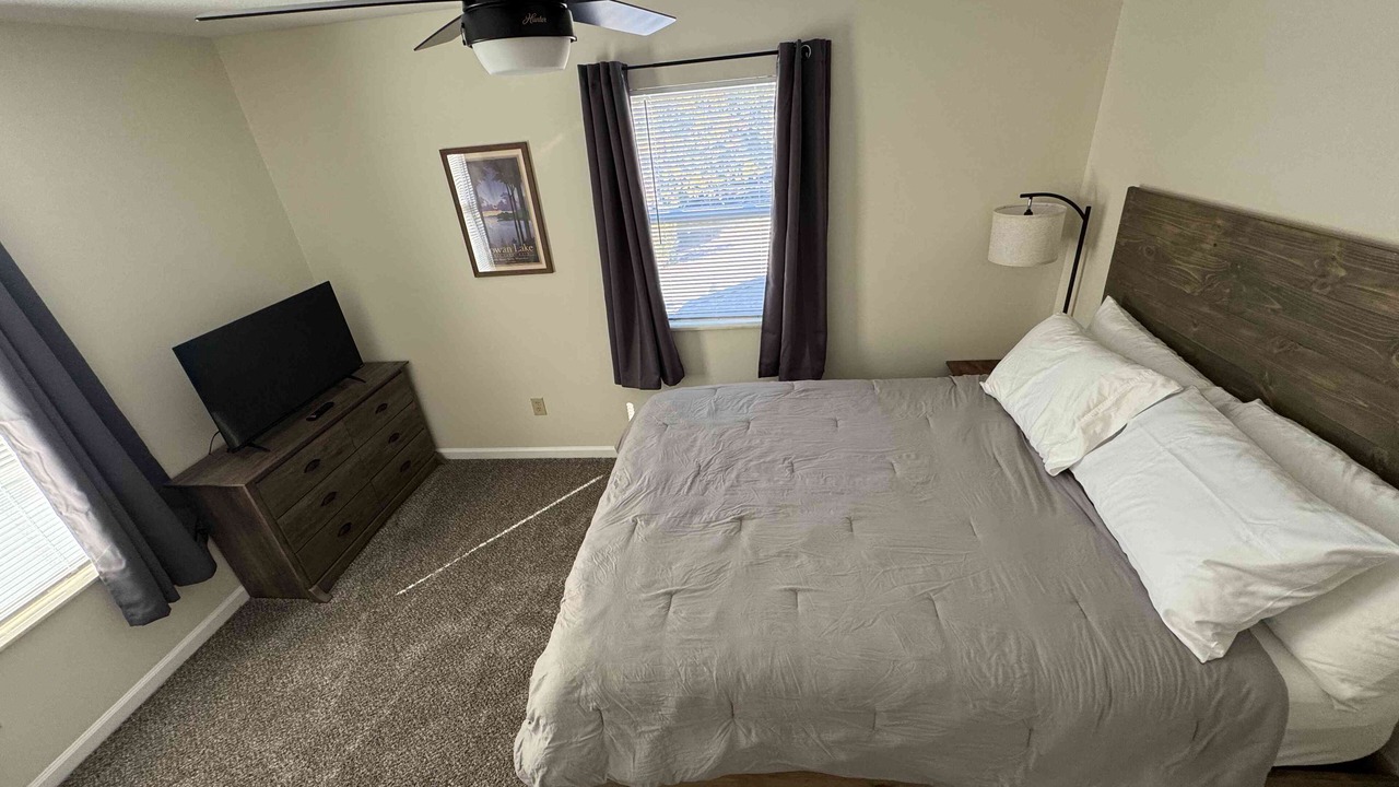 Photo of Bedroom in Old North Columbus