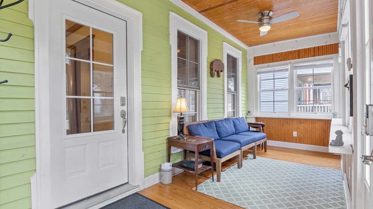 Photo of Livingroom in Buffalo