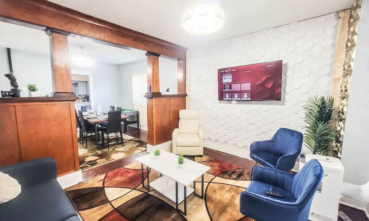 Photo of Livingroom in Cheektowaga