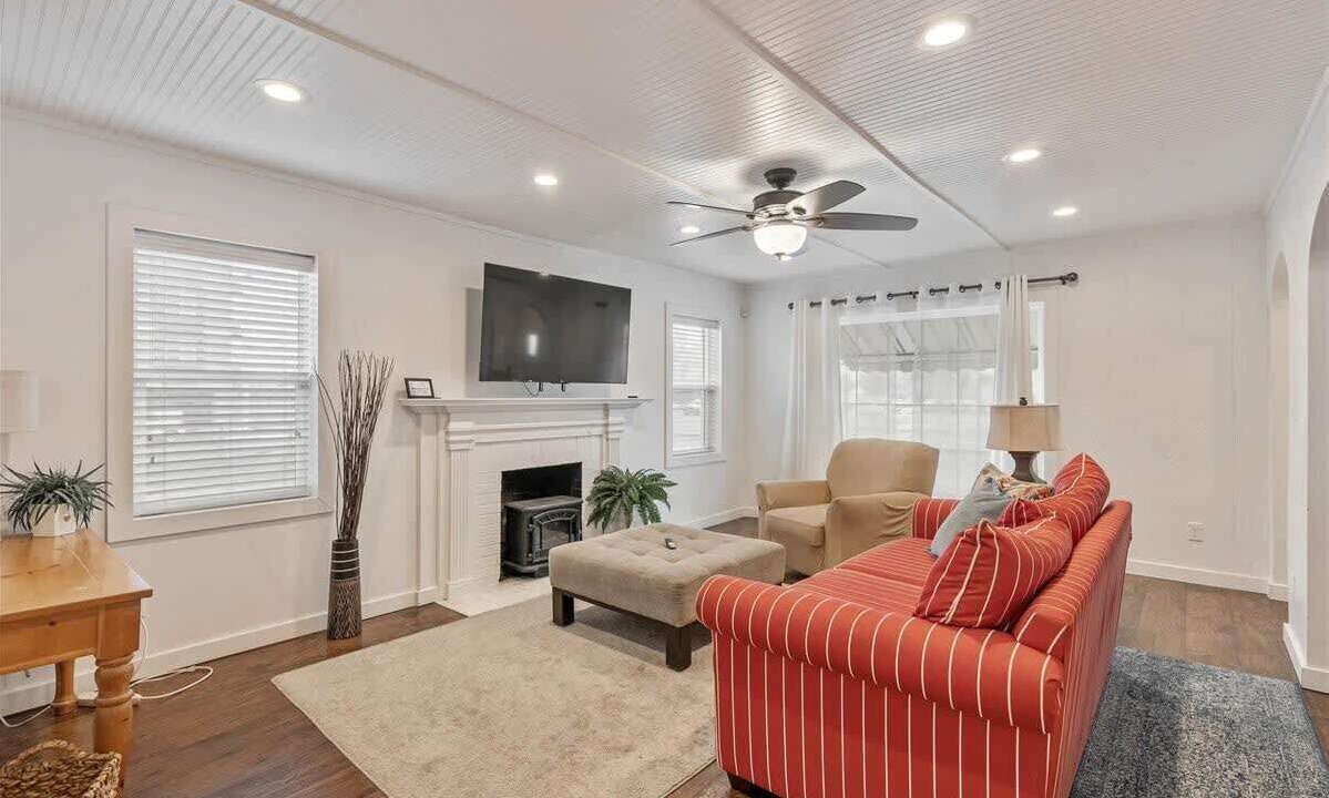 Photo of Livingroom in Provo