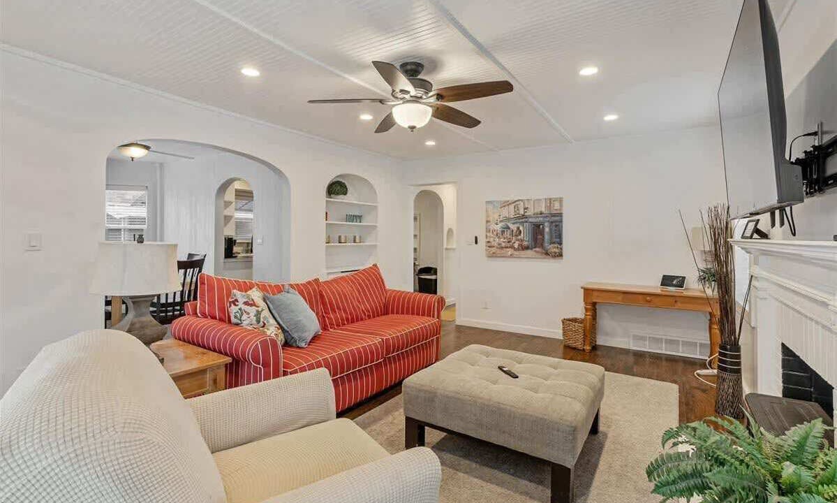 Photo of Livingroom in Provo