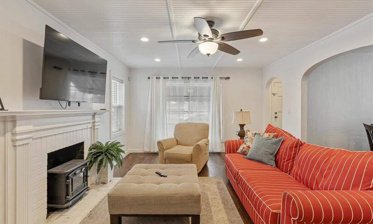Photo of Livingroom in Provo