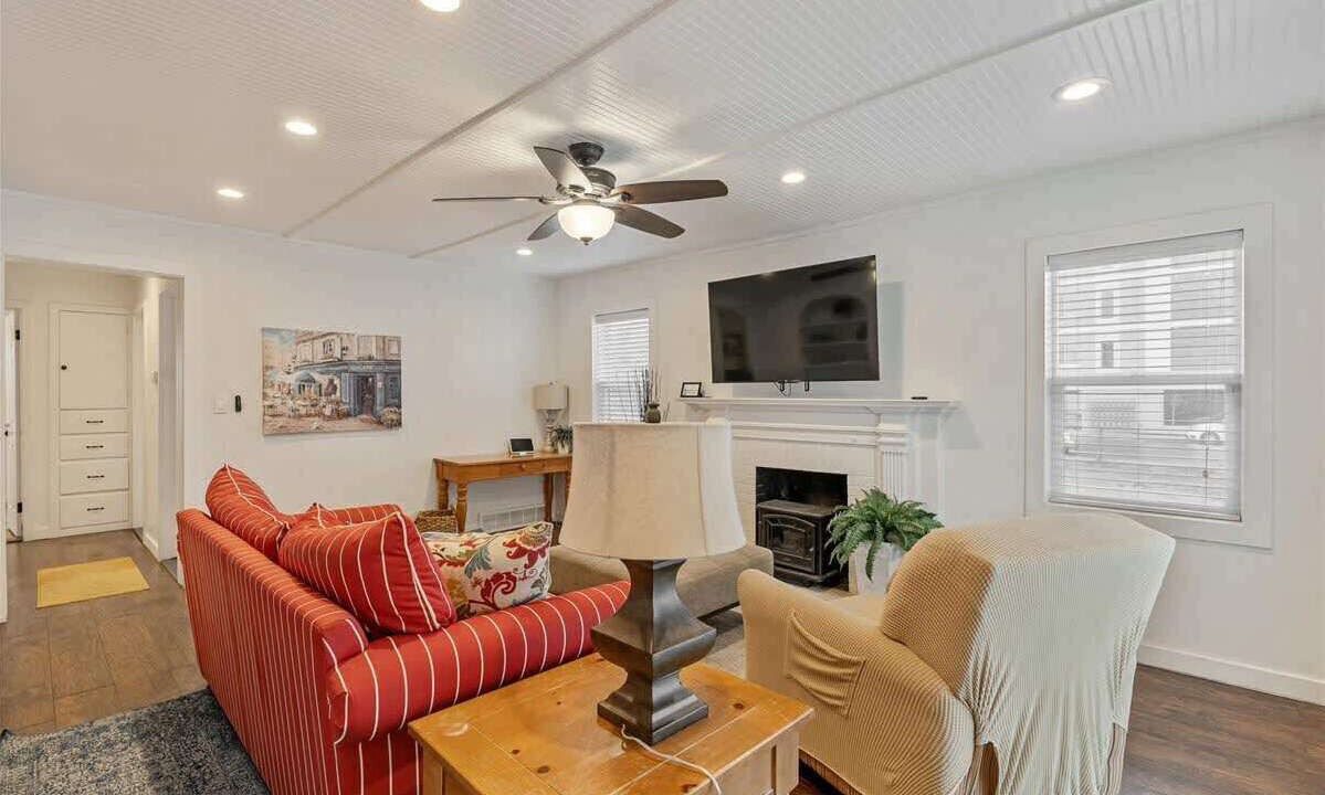 Photo of Livingroom in Provo