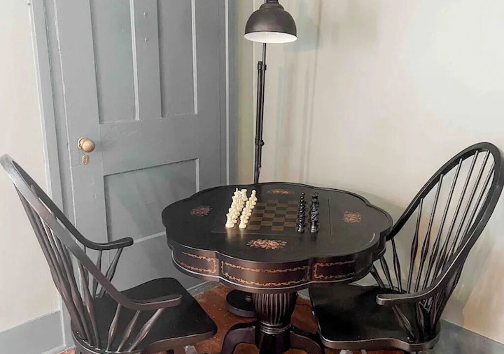 Photo of Livingroom in Wales Center