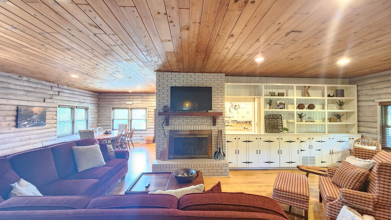 Photo of Livingroom in Hendersonville