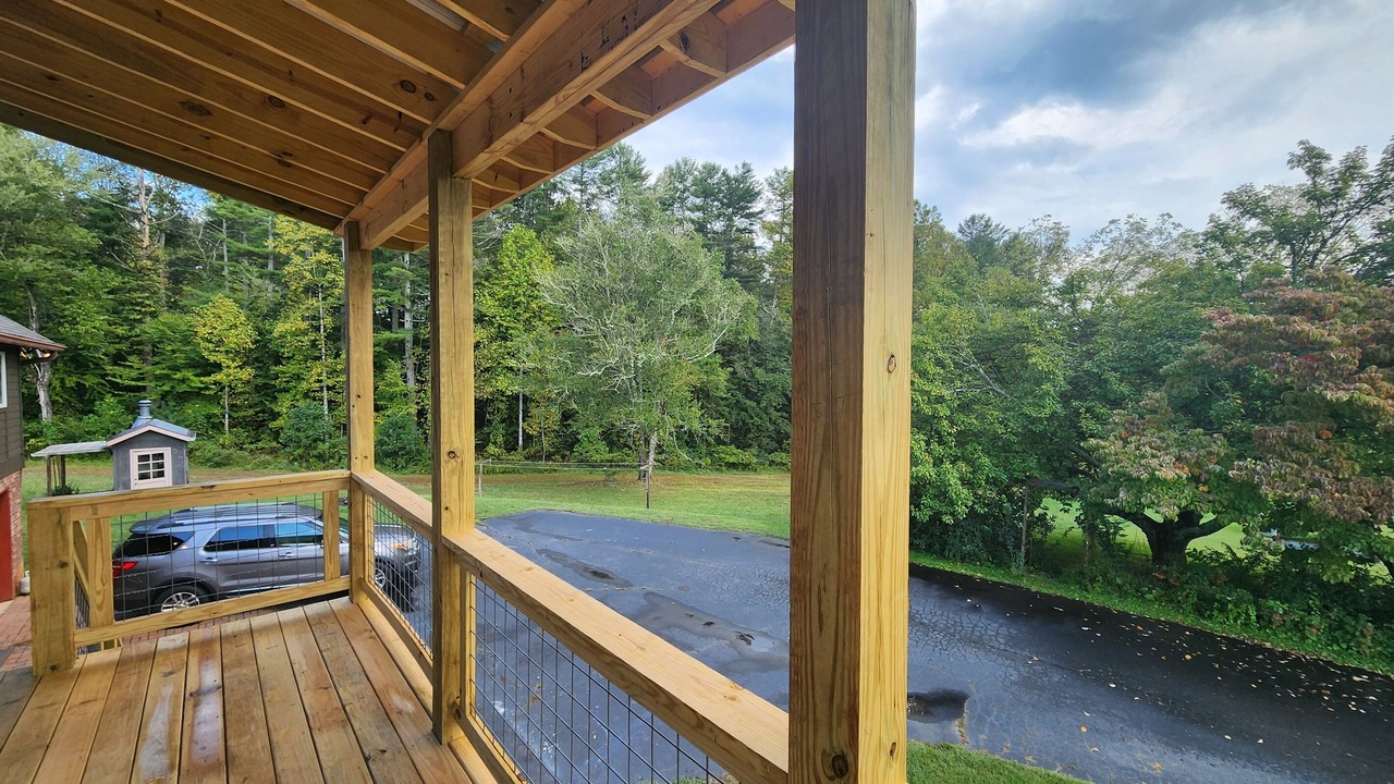 Photo of Outdoor in Hendersonville