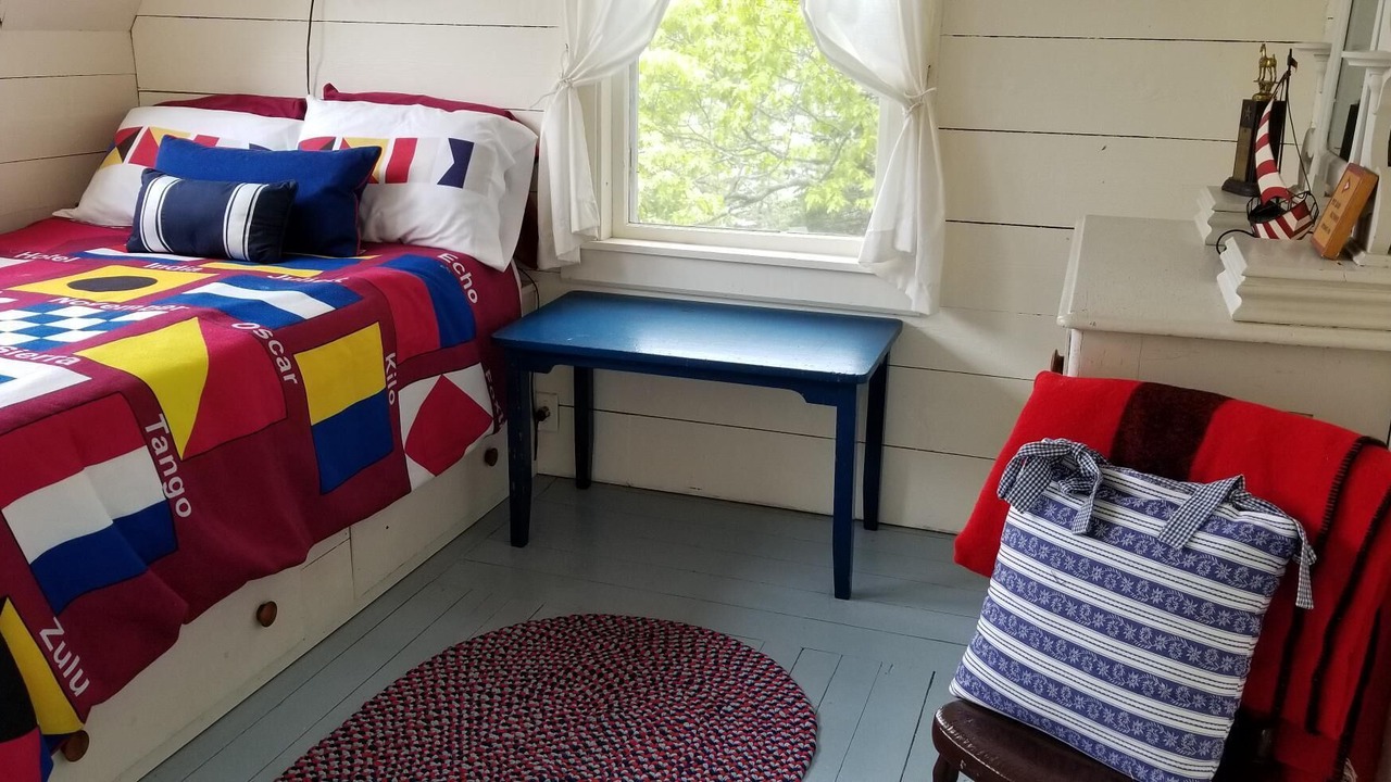 Photo of Bedroom in Brooksville