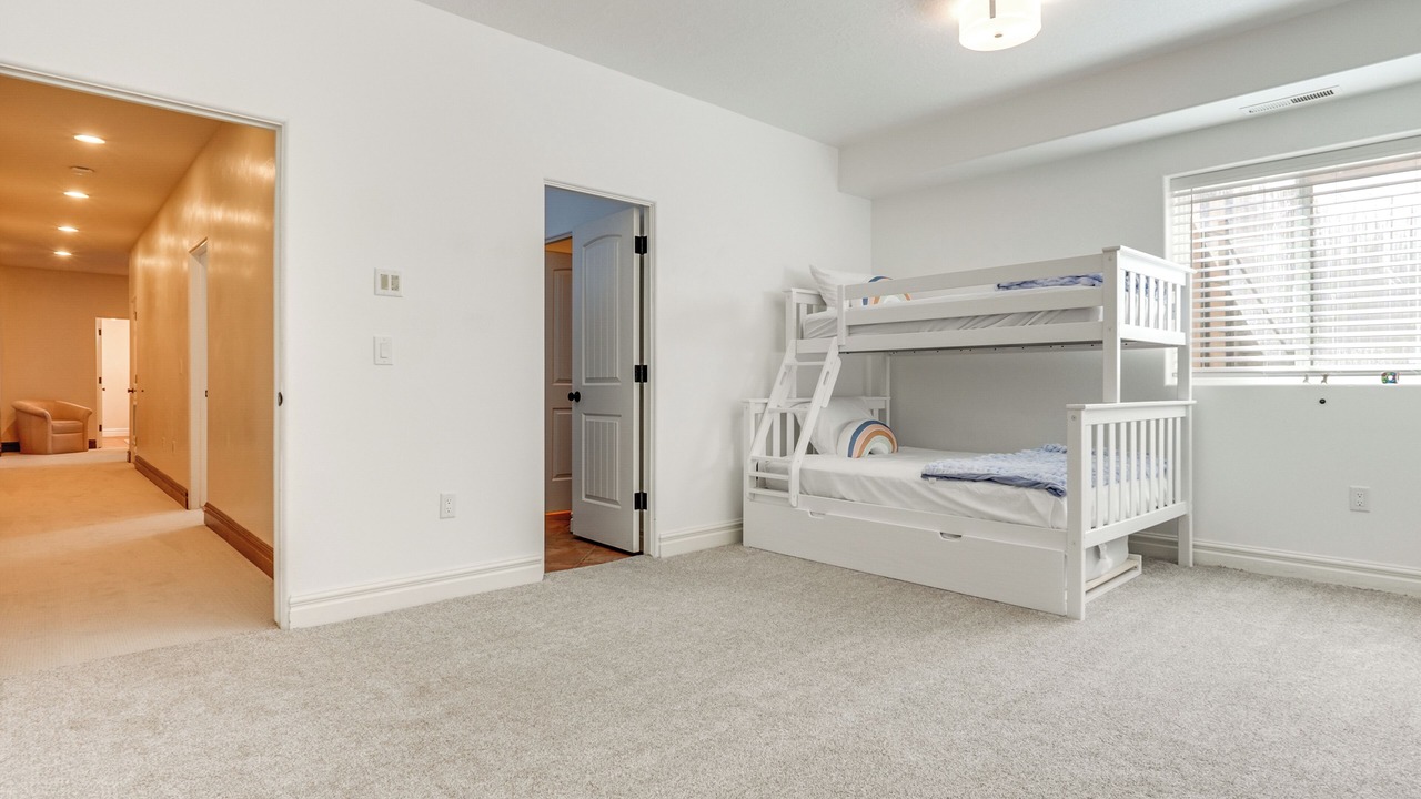 Photo of Bedroom in Green Springs