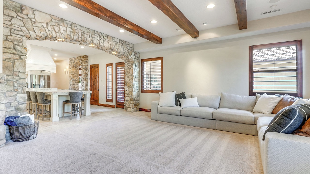 Photo of Livingroom in Green Springs