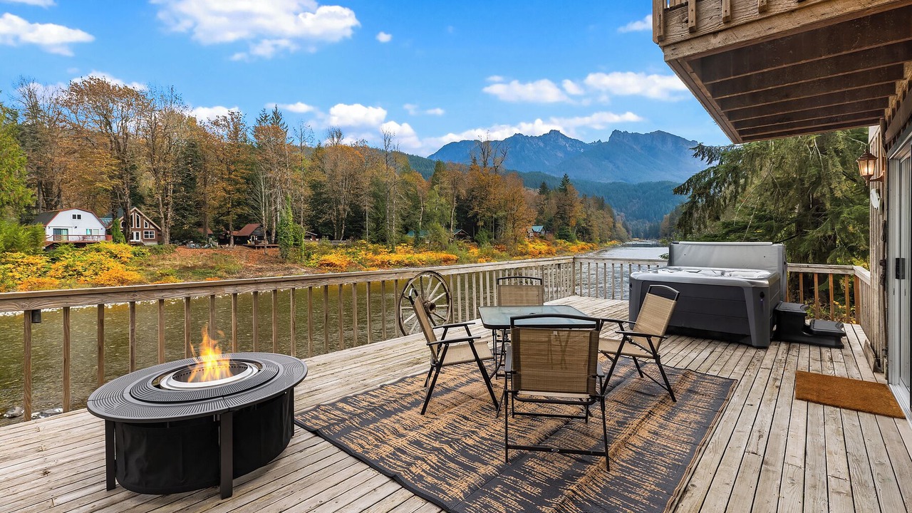 Photo of Outdoor in Gold Bar