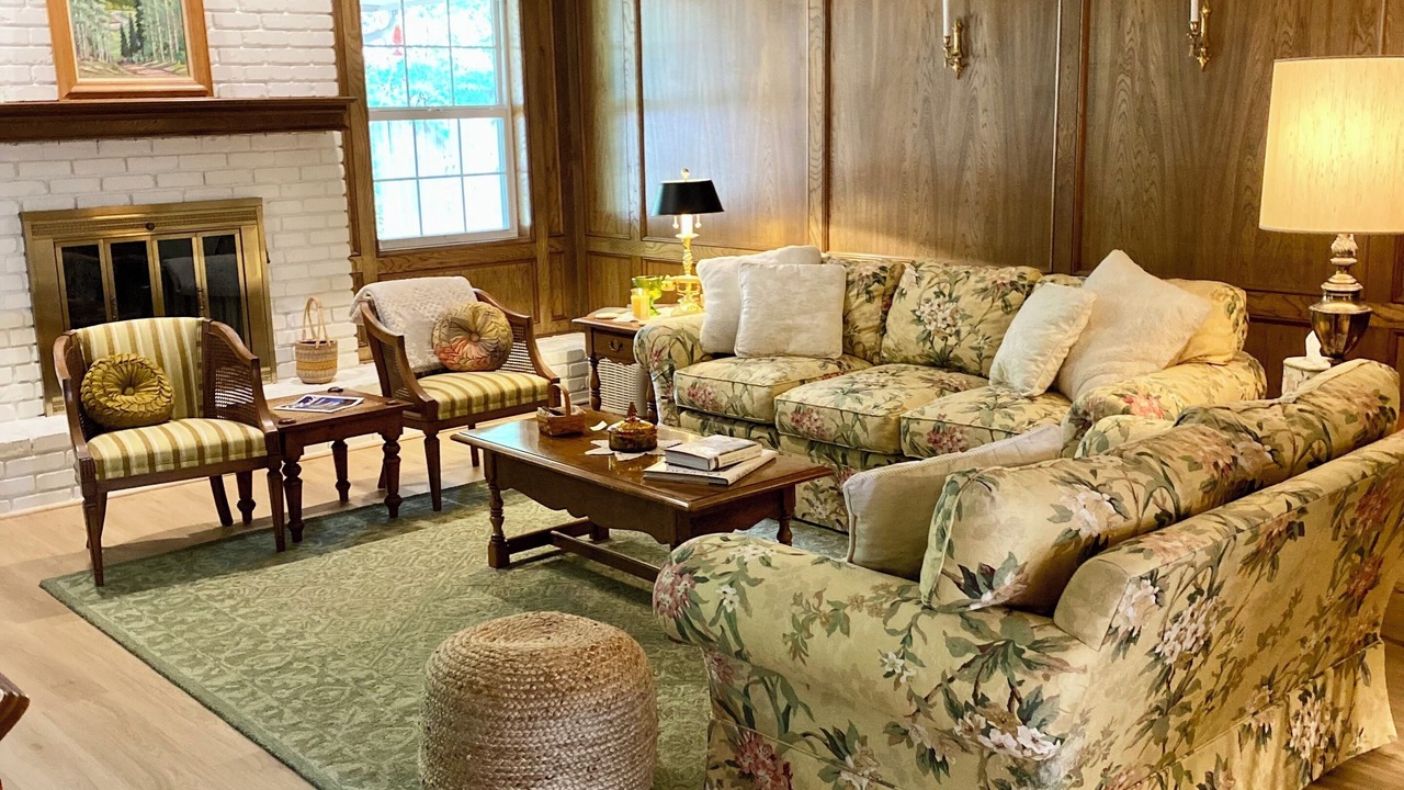Photo of Livingroom in Tulsa