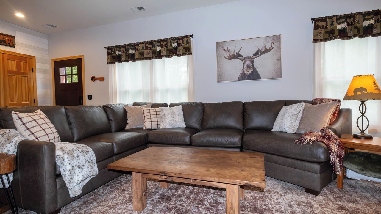Photo of Livingroom in Brant Lake