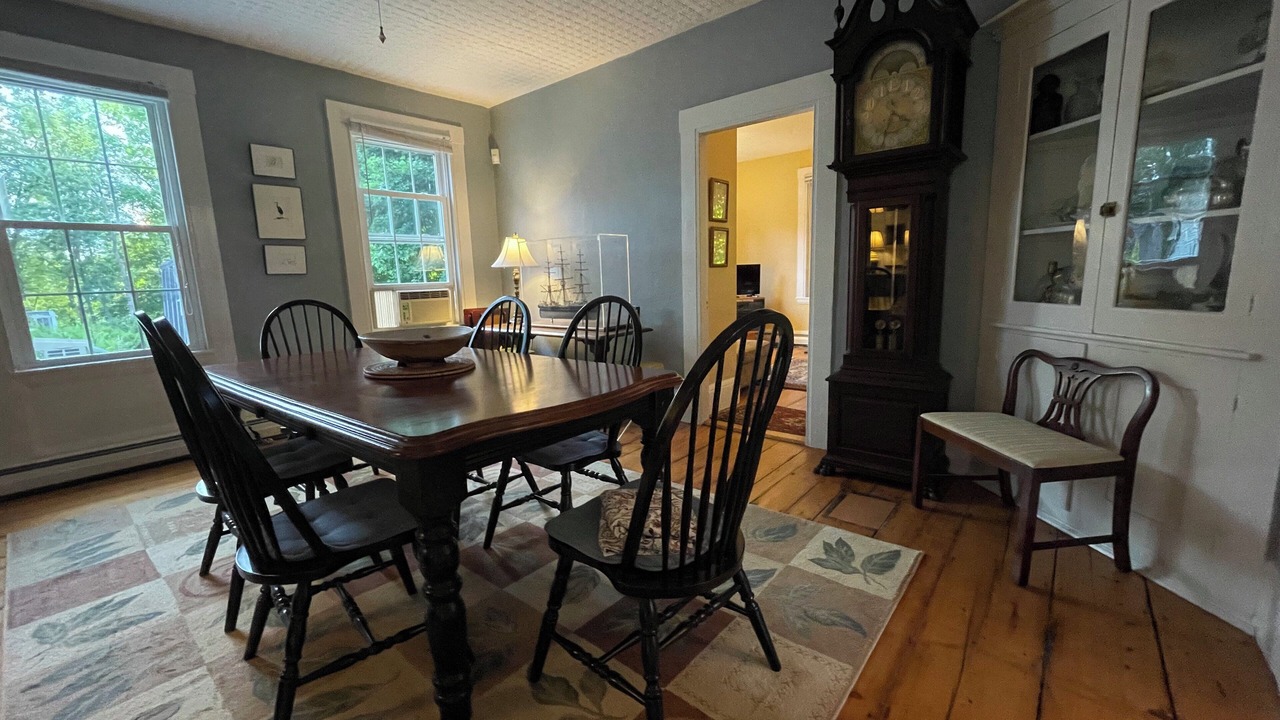 Photo of Livingroom in Wayne