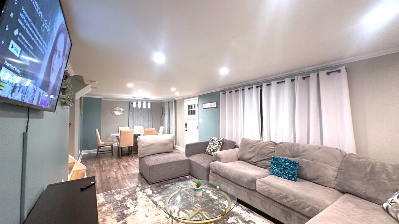 Photo of Livingroom in North Buffalo