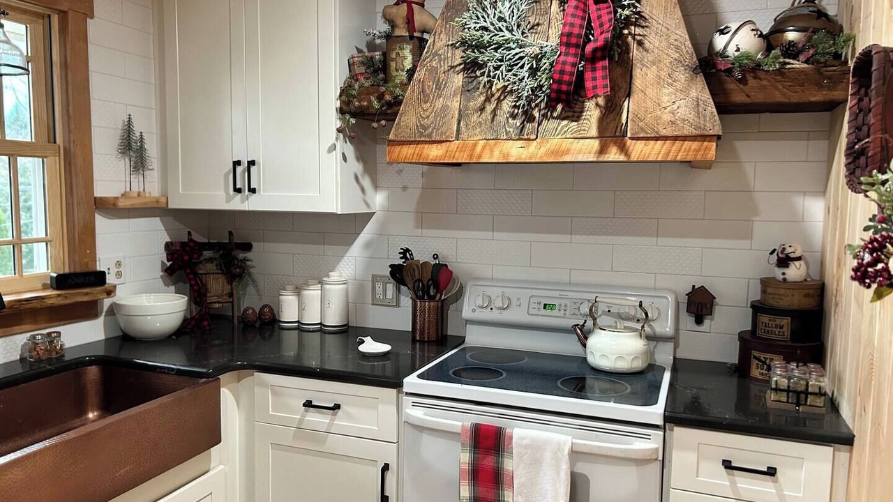 Photo of Kitchen in Skylark Beach