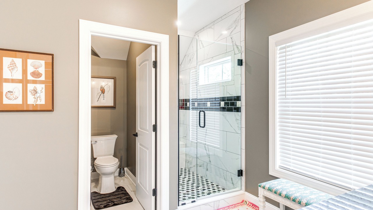 Photo of Bathroom in King City