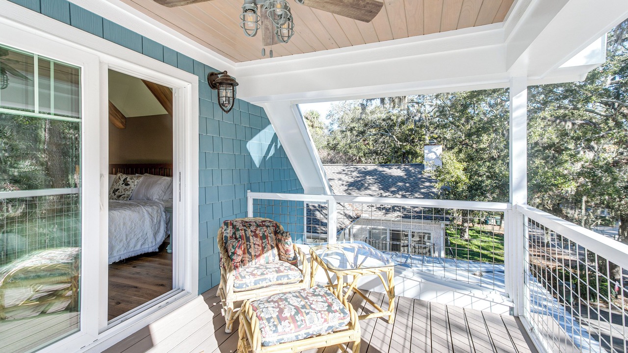 Photo of Patio Balcony in King City