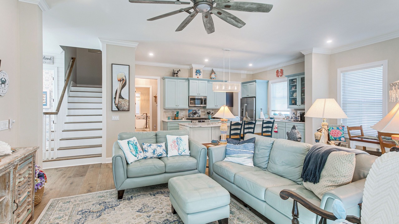 Photo of Livingroom in King City