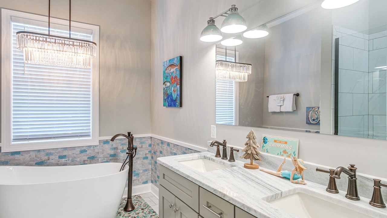 Photo of Bathroom in King City