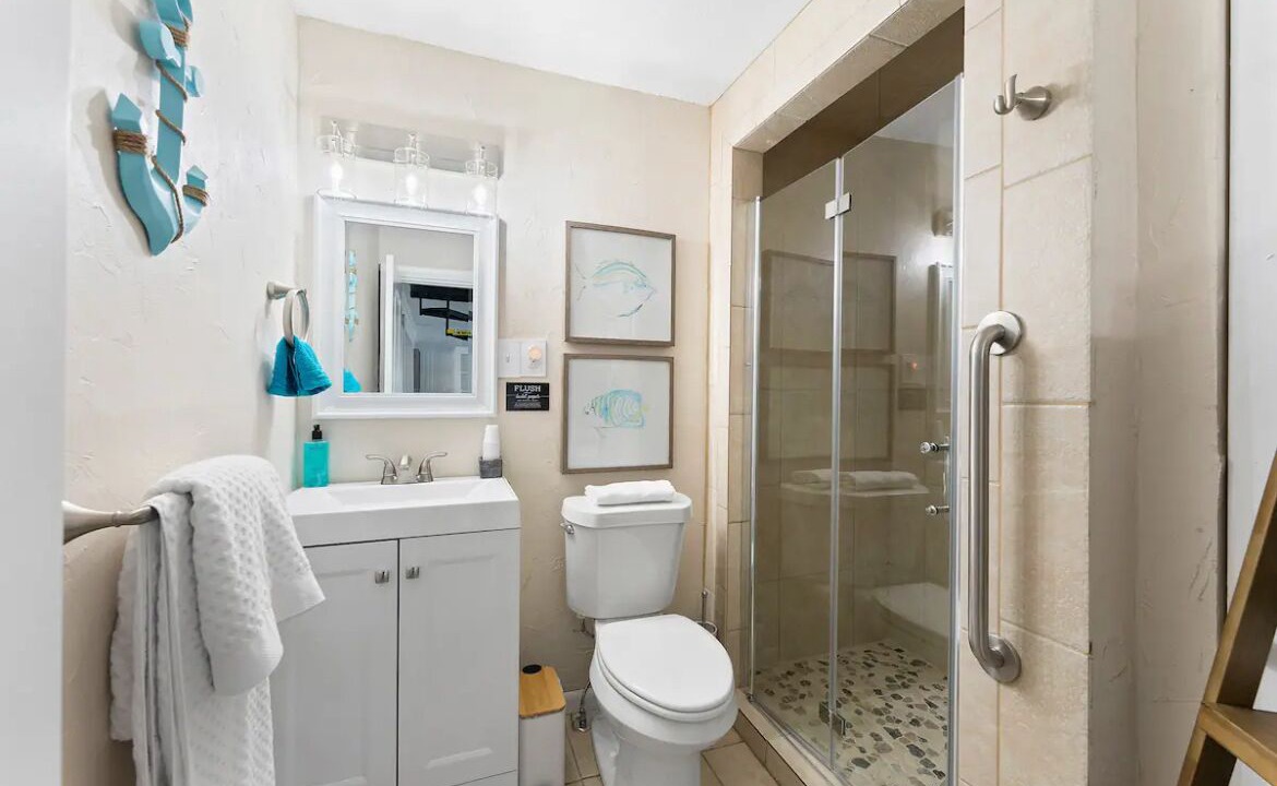 Photo of Bathroom in Geneva-on-the-Lake