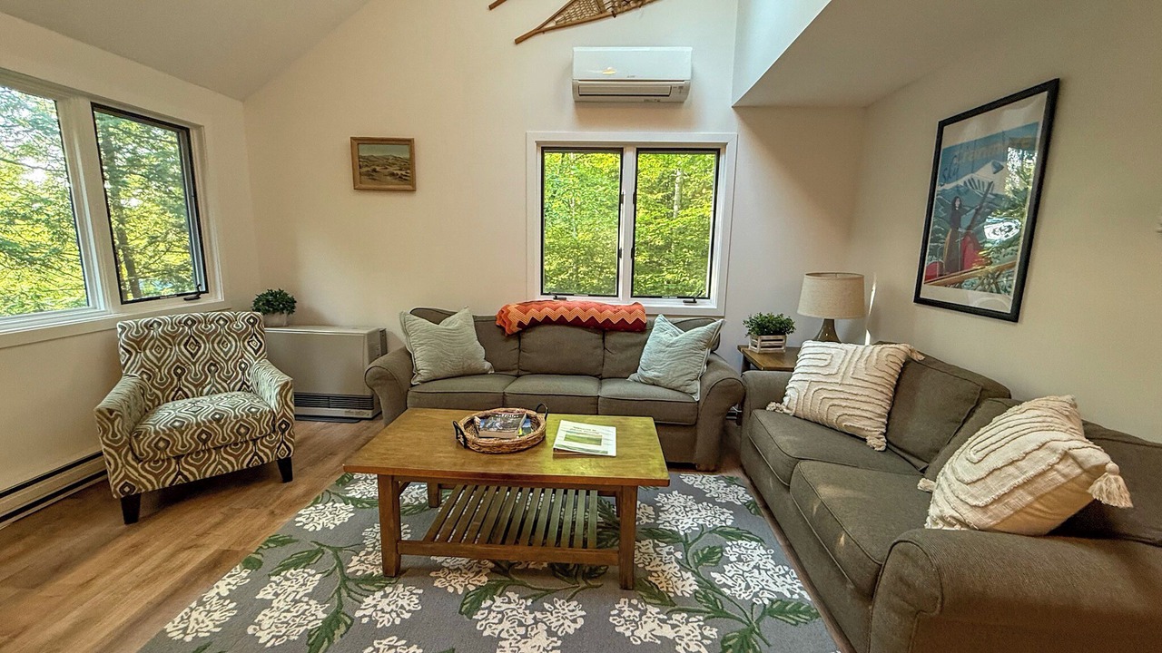 Photo of Livingroom in North Conway