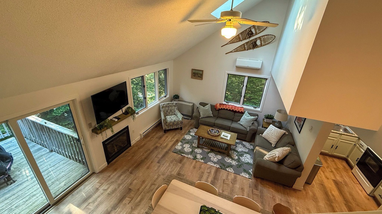 Photo of Livingroom in North Conway