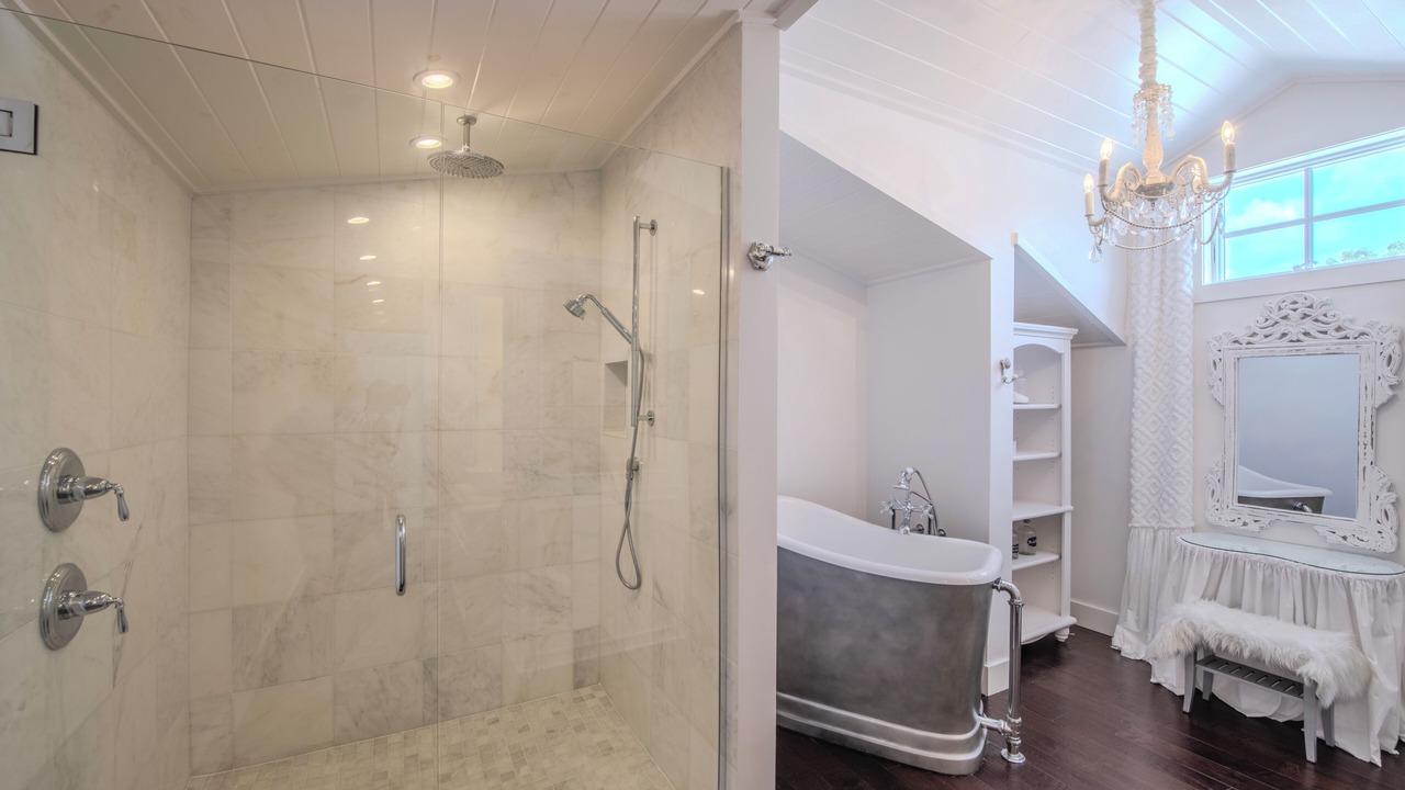 Photo of Bathroom in Naples Park