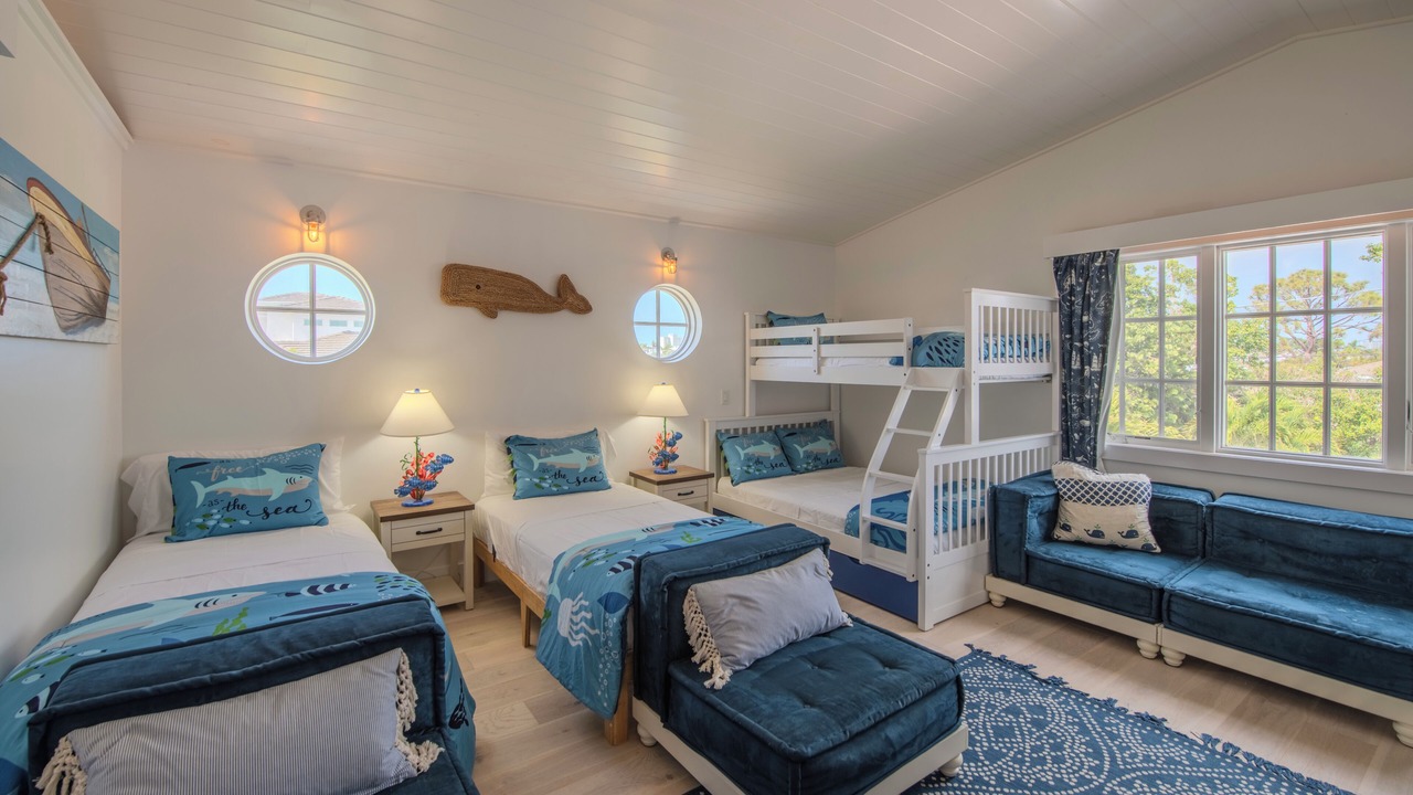 Photo of Bedroom in Naples Park