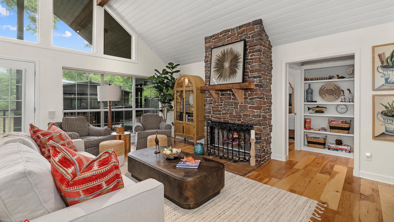Photo of Livingroom in Jefferson