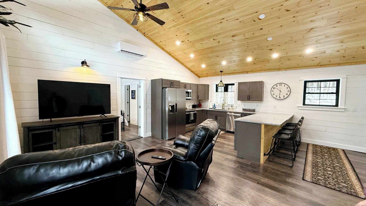Photo of Livingroom in Glenburn