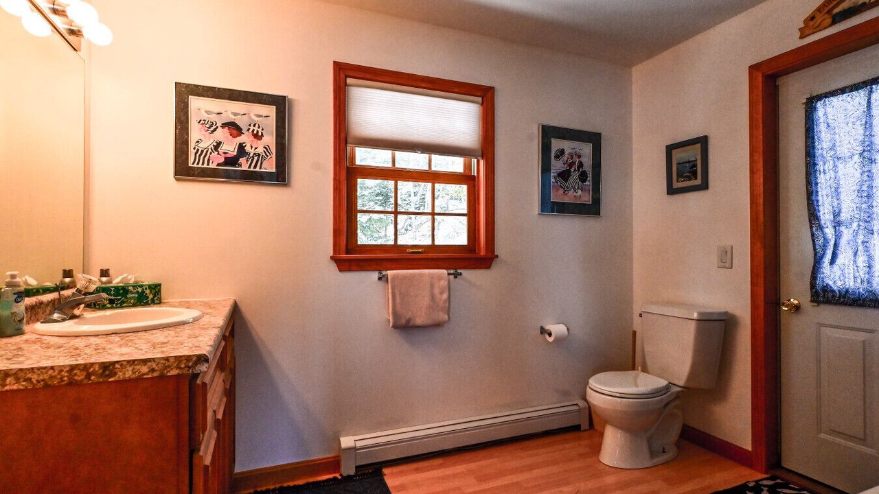 Photo of Bathroom in East Boothbay
