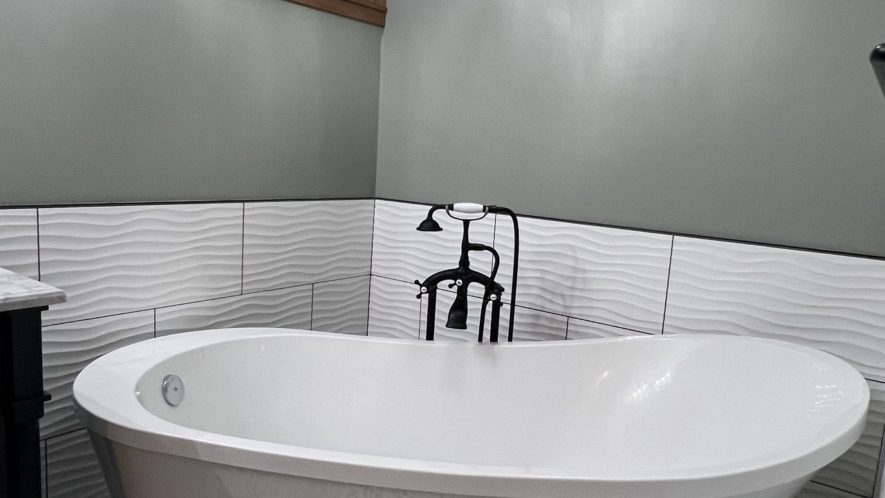 Photo of Bathroom in Center Conway
