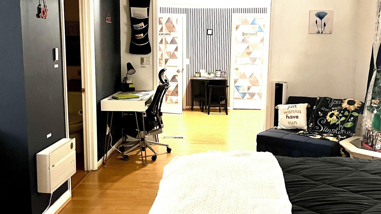 Photo of Bedroom in Lookout Valley Neighborhood Association
