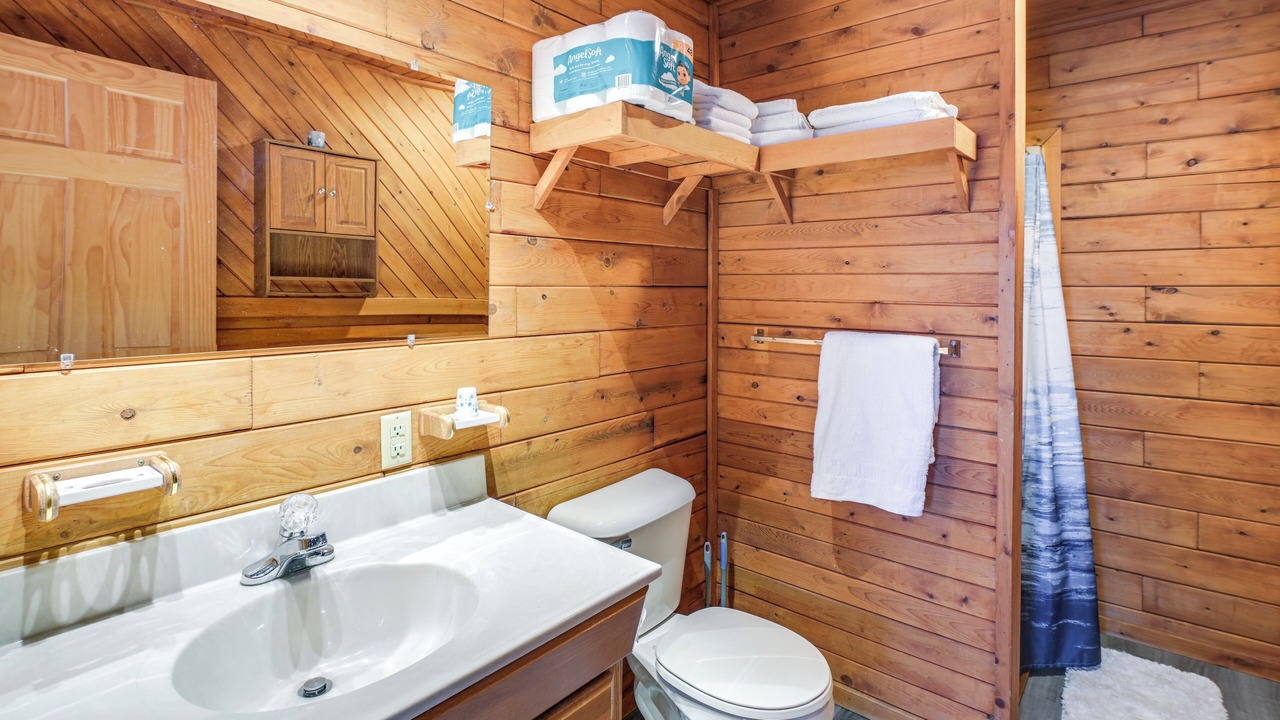 Photo of Bathroom in Saint Agatha