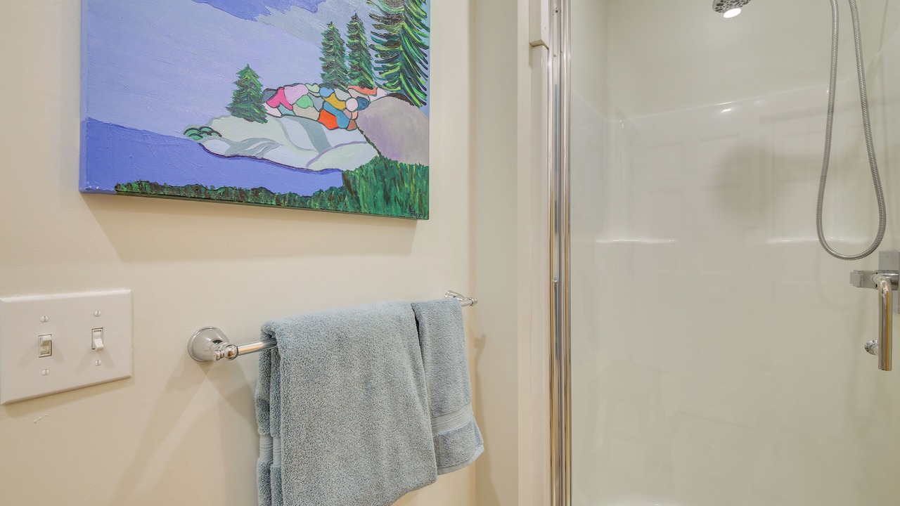 Photo of Bathroom in East Boothbay