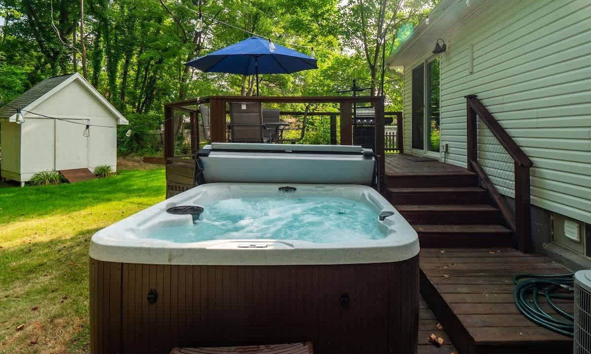 Photo of Outdoor in Northwest Akron