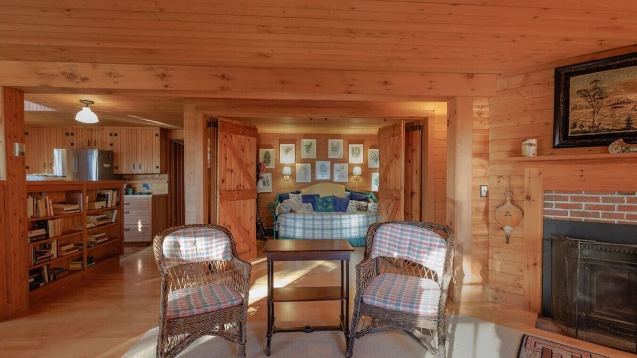 Photo of Livingroom in Southwest Harbor