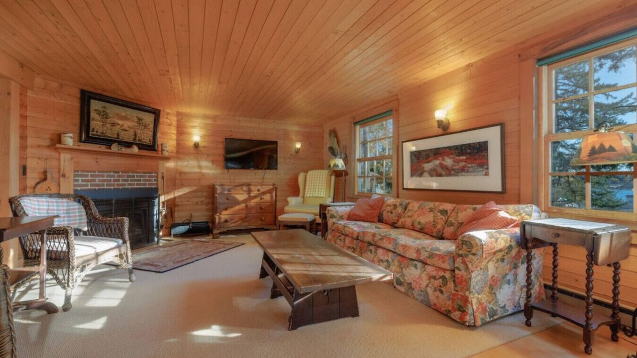 Photo of Livingroom in Southwest Harbor