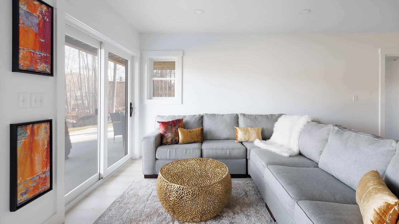 Photo of Livingroom in Dryden