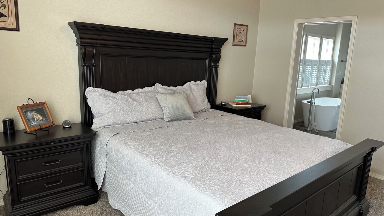 Photo of Bedroom in Torrey
