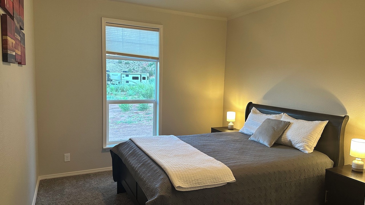 Photo of Bedroom in Torrey