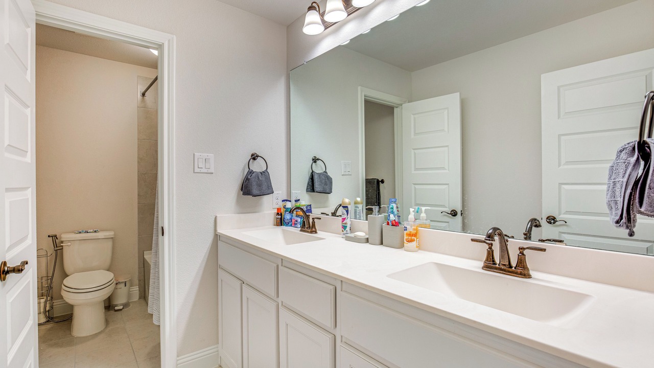 Photo of Bathroom in Frisco
