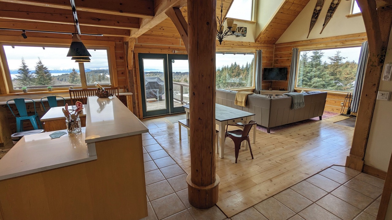 Photo of Livingroom in Diamond Ridge