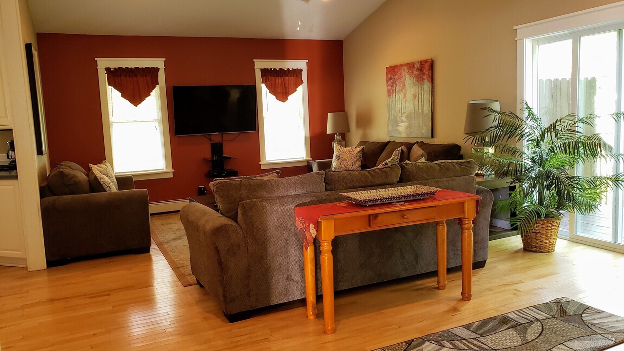 Photo of Livingroom in Warrensburg