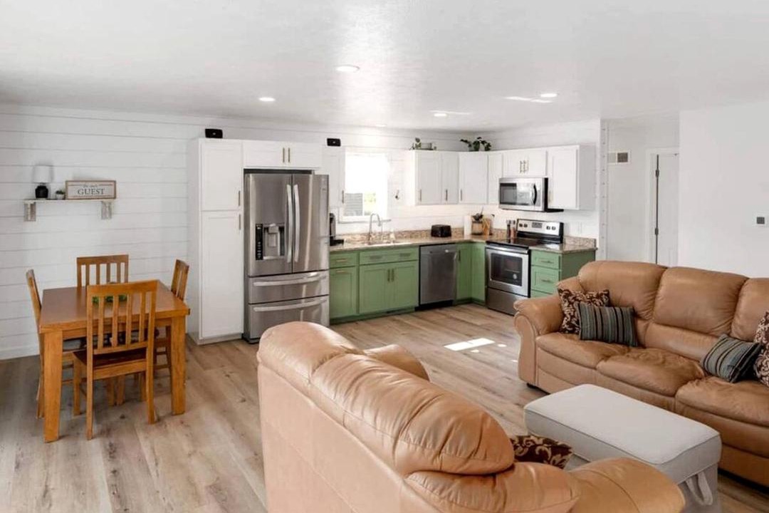 Photo of Kitchen in Huey
