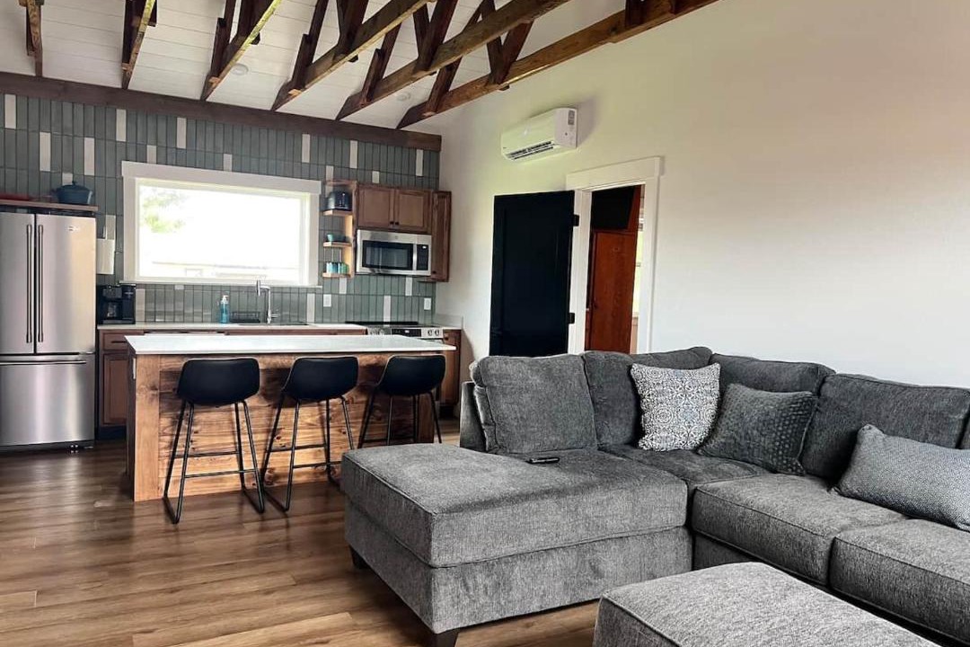 Photo of Livingroom in Uniontown