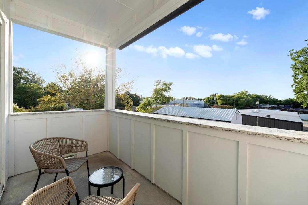 Photo of Patio Balcony in West Dallas