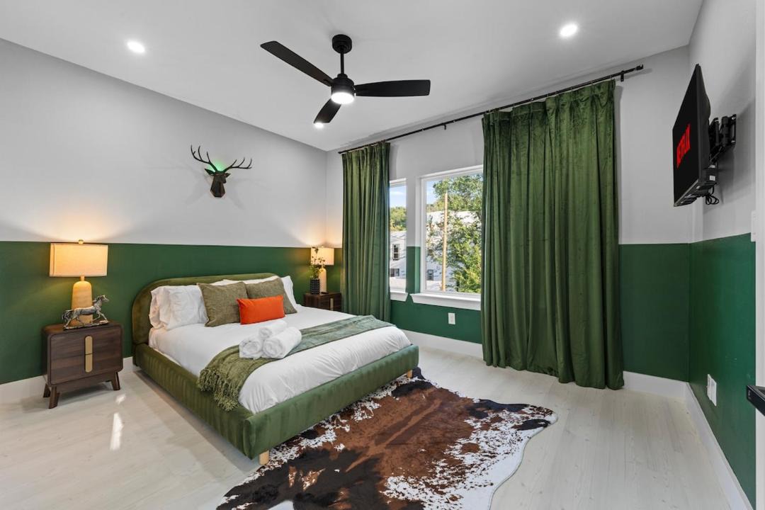 Photo of Bedroom in West Dallas