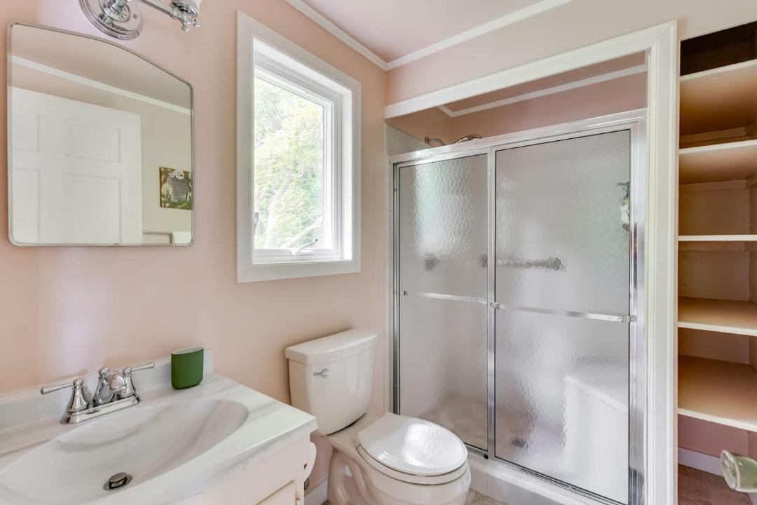 Photo of Bathroom in Hardyville