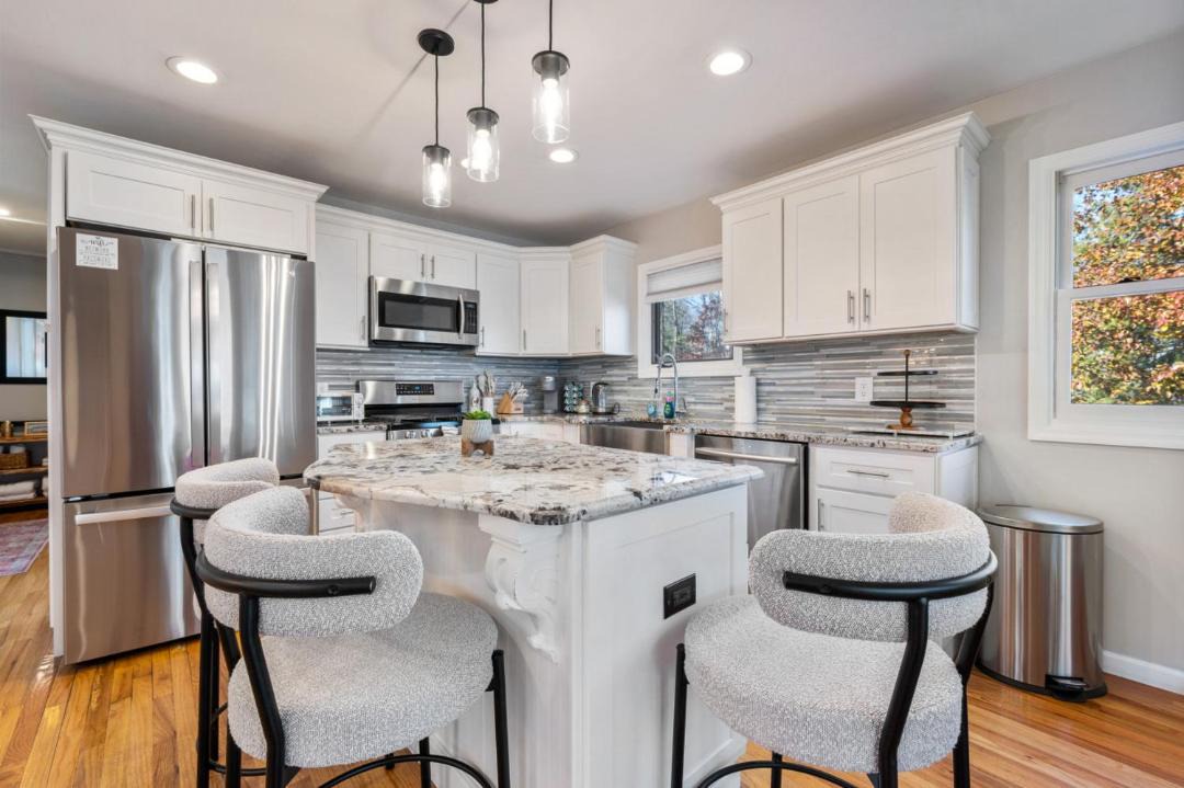 Photo of Kitchen in Geyser Crest